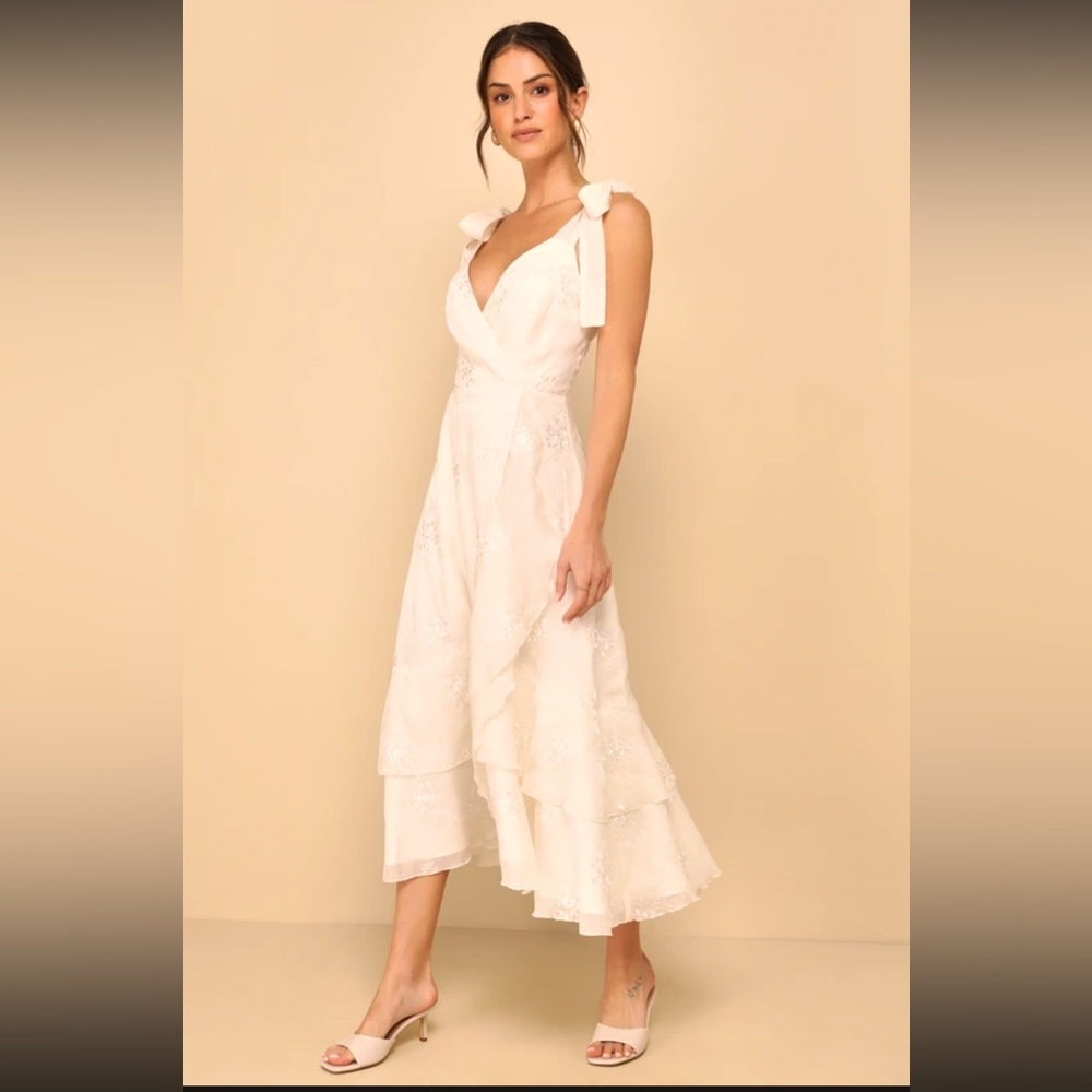 Lulus Embroidered Ruffled Tie-Strap straps 
Midi Dress Ivory beige creme xl